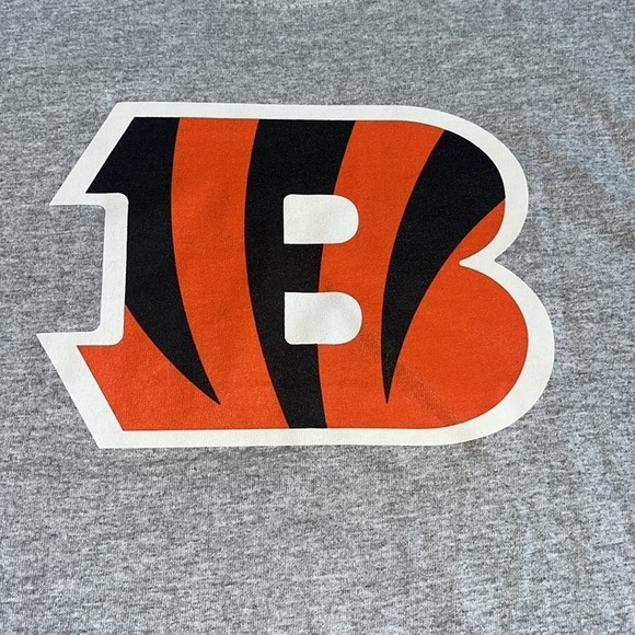 Cincinnati Bengals men’s Team Primary Logo T-Shirt Heathered Gray size medium - Picture 3 of 5
